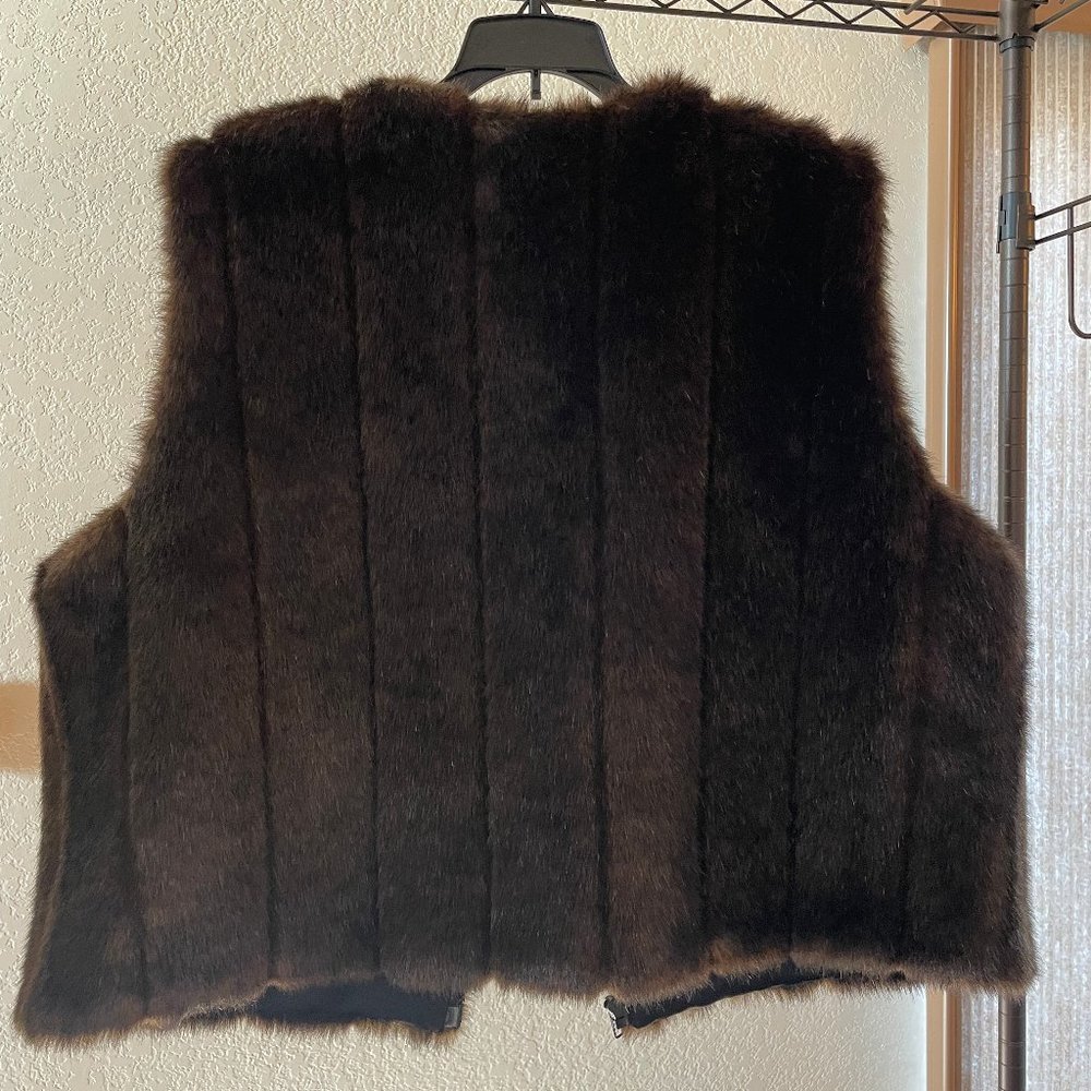 Donna Salyer's Faux fur brown vest - Picture 8 of 11